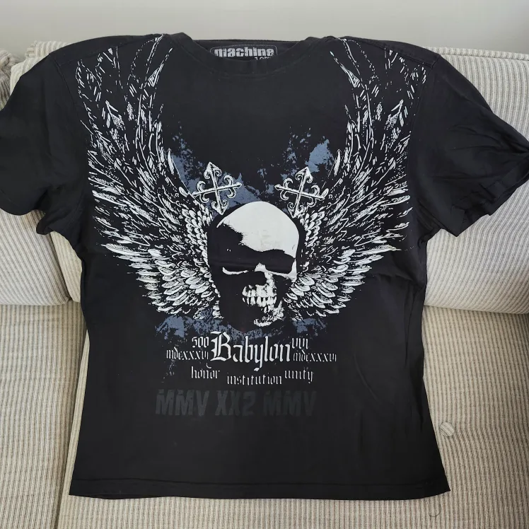 5 Graphic Ts #L $5. East Coast, HOT DOCS, Raptors, etc. image indicator(3)