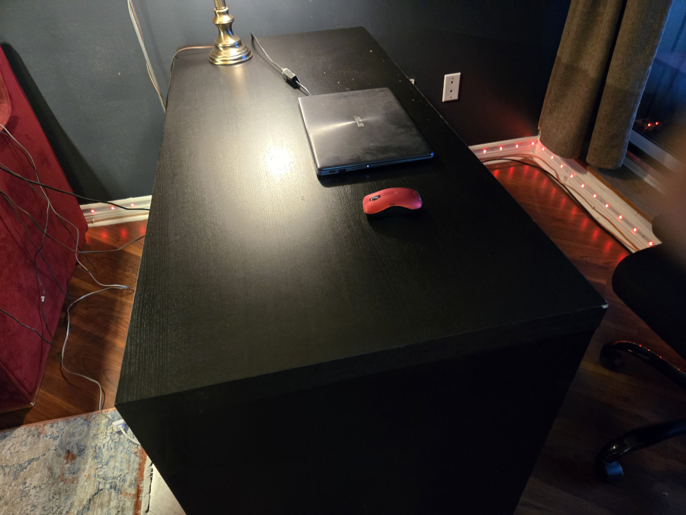 Ikea Malm desk - photo 2