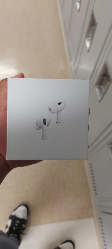Apple AirPods 2nd Generation