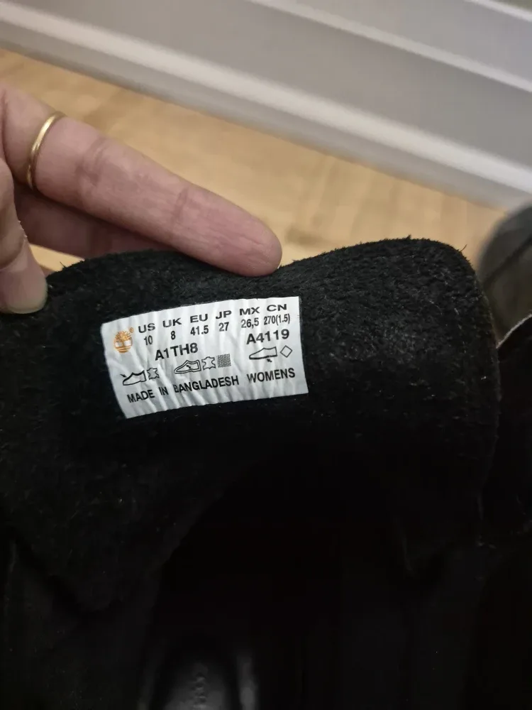 Black Timberland Boots image indicator(4)