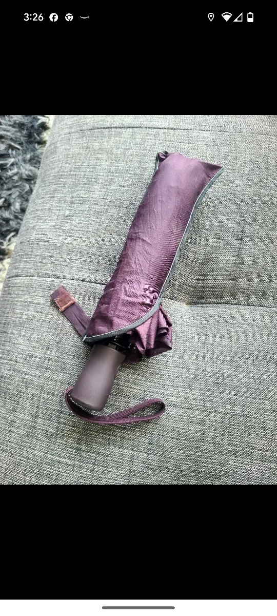 3 umbrellas - Blue, Purple, and Jamaica image indicator(4)