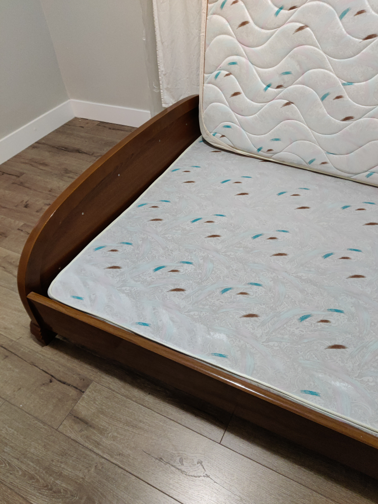 Queen size bed frame with mattress - photo 5