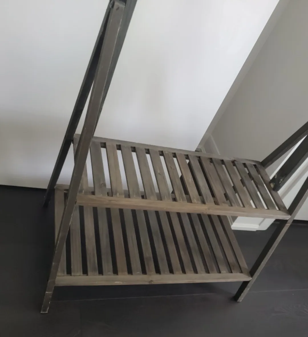 2-tier plant stand/ Shelf image indicator(2)