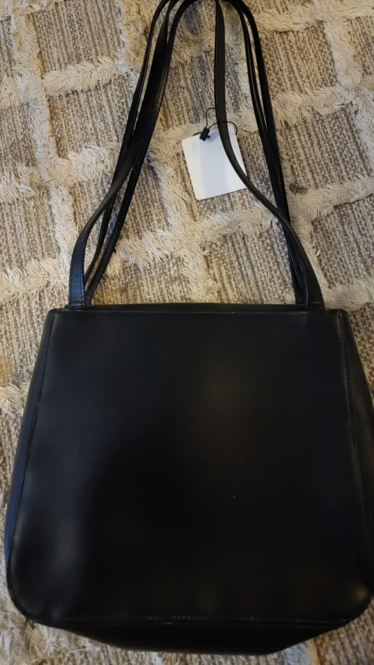 Vintage Gianni Versace Black Leather Handbag image indicator(2)