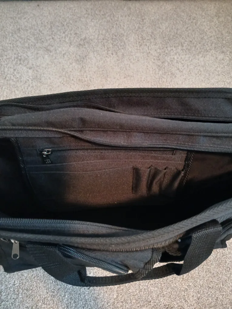 Briefcase/conference bag image indicator(4)