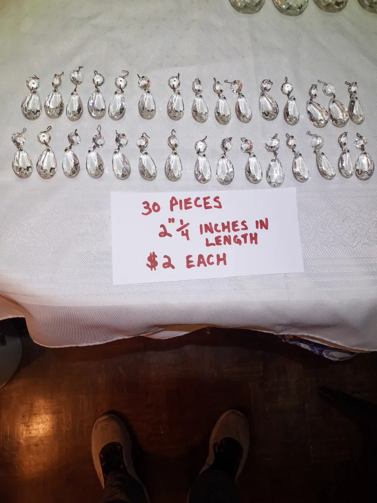 Beautiful Chandiler Crystals image indicator(2)