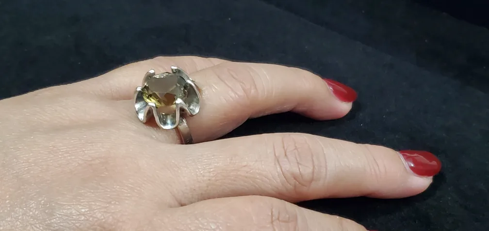 Vtg. Citrine Lemon Quartz Ring image indicator(4)