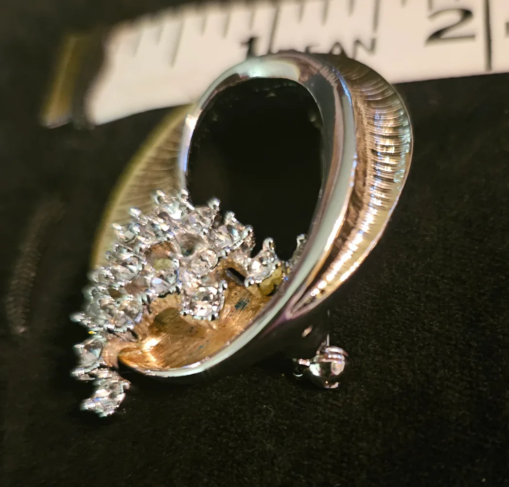 Vintage Attwood and Sawyer Brooch image indicator(4)