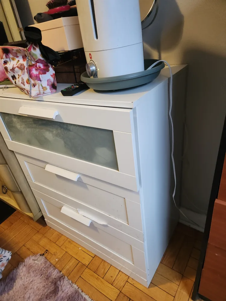 White IKEA MALM three-drawer dresser image indicator(3)