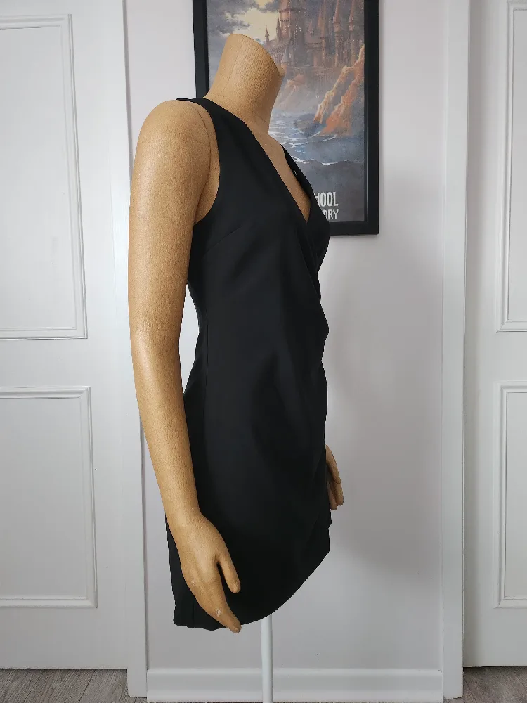 Dynamite Black sleeveless mini dress image indicator(2)