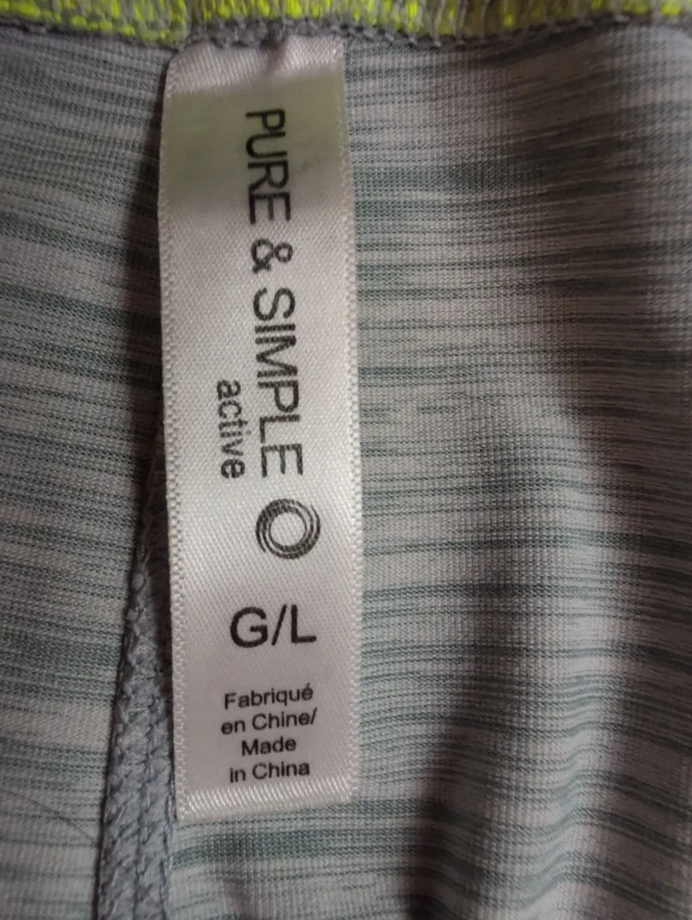 Women's Grey & Lime Green Capri Leggings  w/ Free Tank Top 💚🥕 image indicator(6)