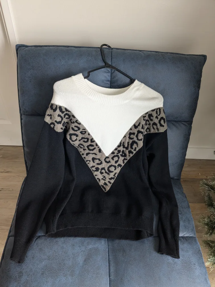 LUXURY Apricot Womens Leopard Print Knit Sweater thumbnail