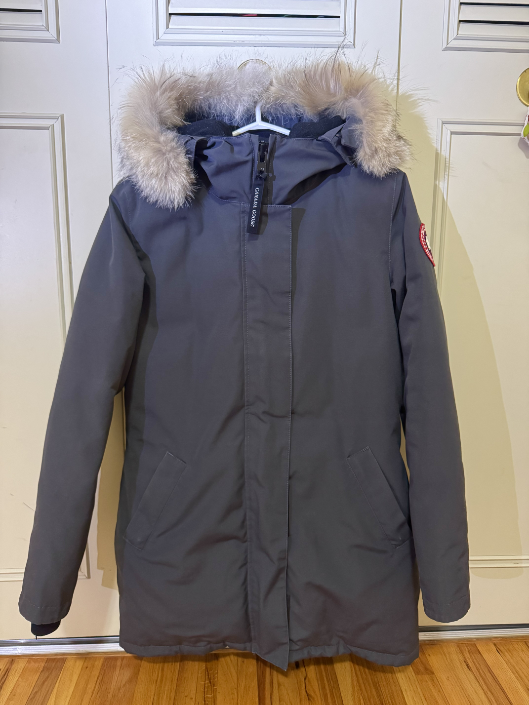 Womens Canada Goose Graphite Parka - Size mediim
