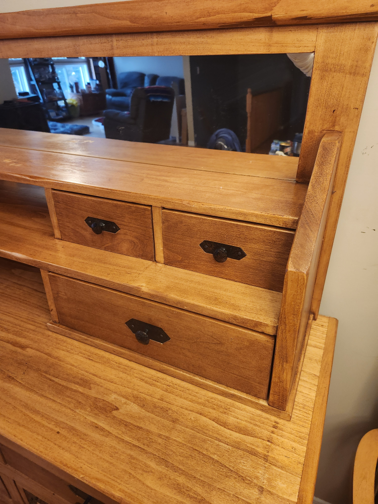 Handcrafted solid wood sideboard and hutch - photo 4