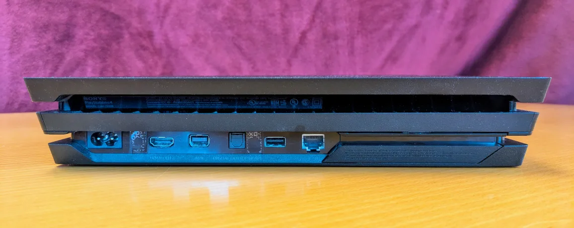 PS4 Pro - 1TB 4K/HDR image indicator(3)