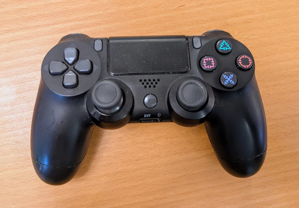 PS4 Pro - 1TB 4K/HDR image indicator(4)