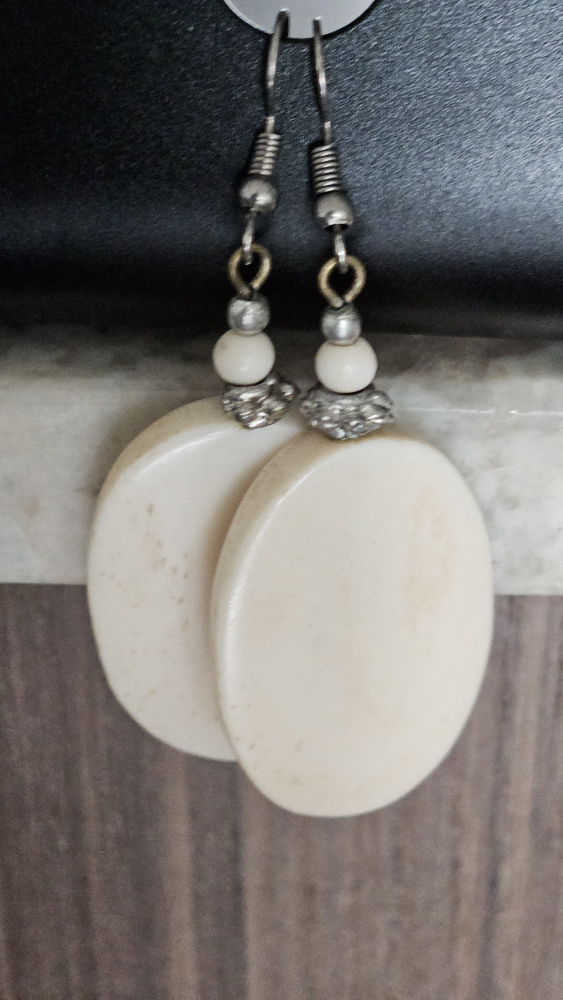White Stone Coral Dangle Earrings - photo 3