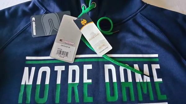Notre Dame Fighting Irish Pullover Hoodie (Brand New) image indicator(4)