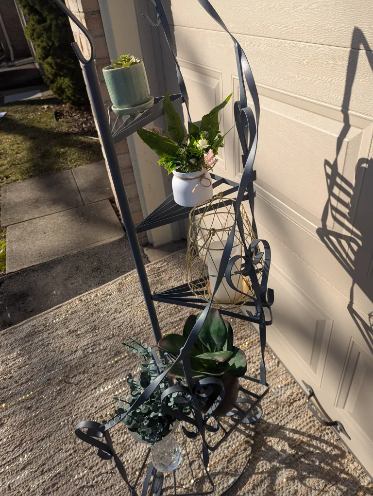 Metal Plant Stand image indicator(9)