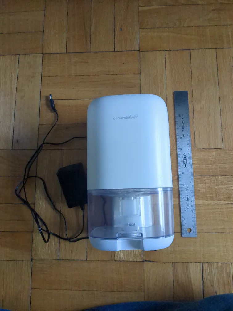 small dehumidifier thumbnail