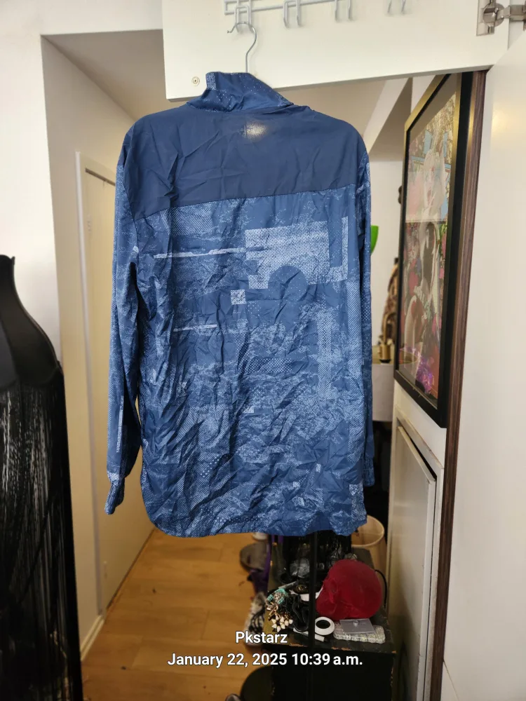 Puma WindCELL Men's Jacket - Size Large image indicator(2)