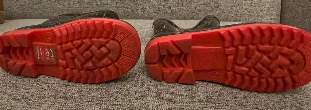 #Fast #sale Spiderman Kids Rain Boots Size 27 EUR image indicator(2)