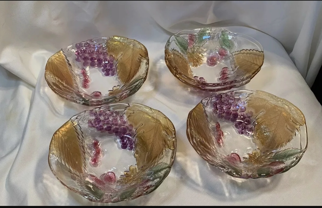 Vintage Glass Bowl Set with Grapes and Leaves Design - photo 2