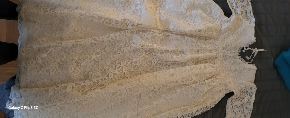 Vintage Cream Christening Outfit image indicator(2)