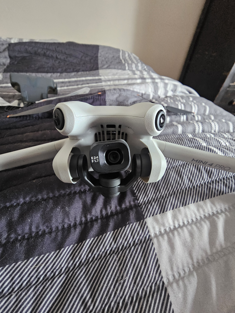 DJI Mini 4 Pro Drone - photo 5