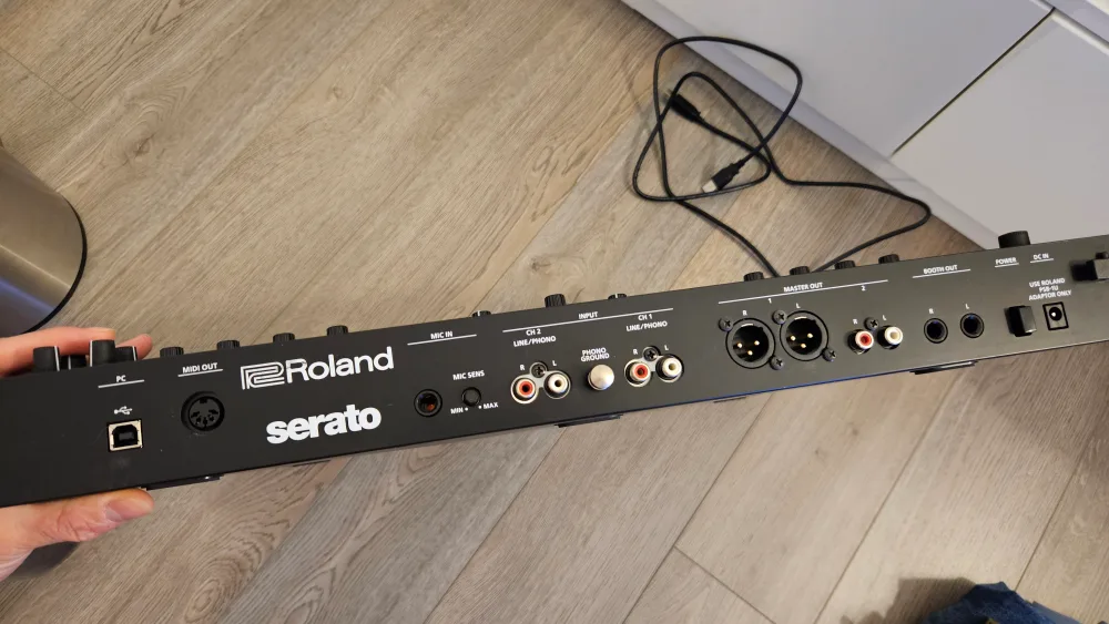 Roland DJ-505 Serato DJ Controller image indicator(3)