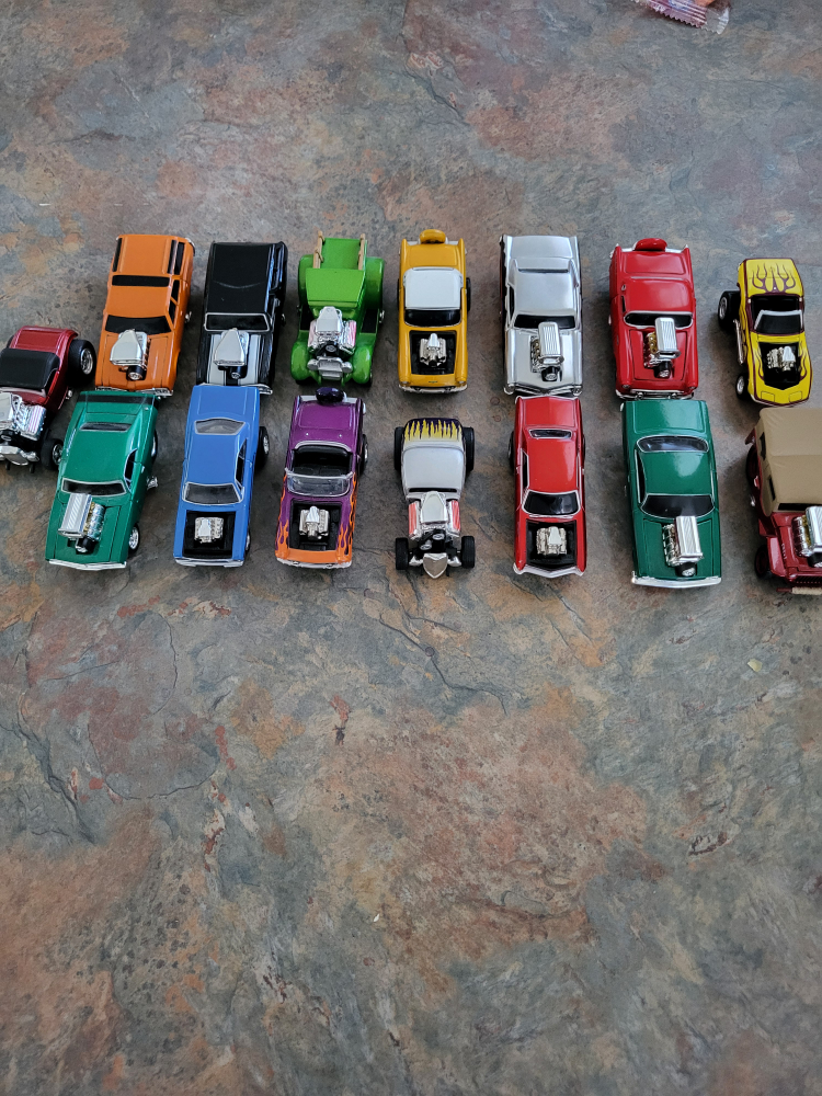 15 mussel  car no scratches...10 dollars for all