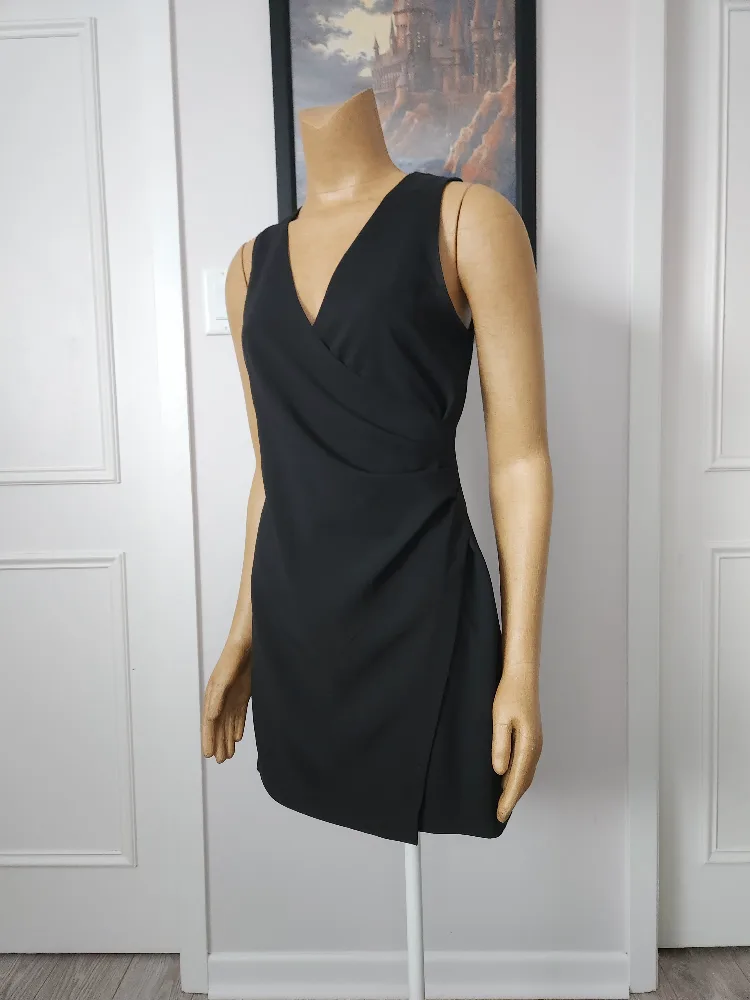 Dynamite Black sleeveless mini dress image indicator(5)