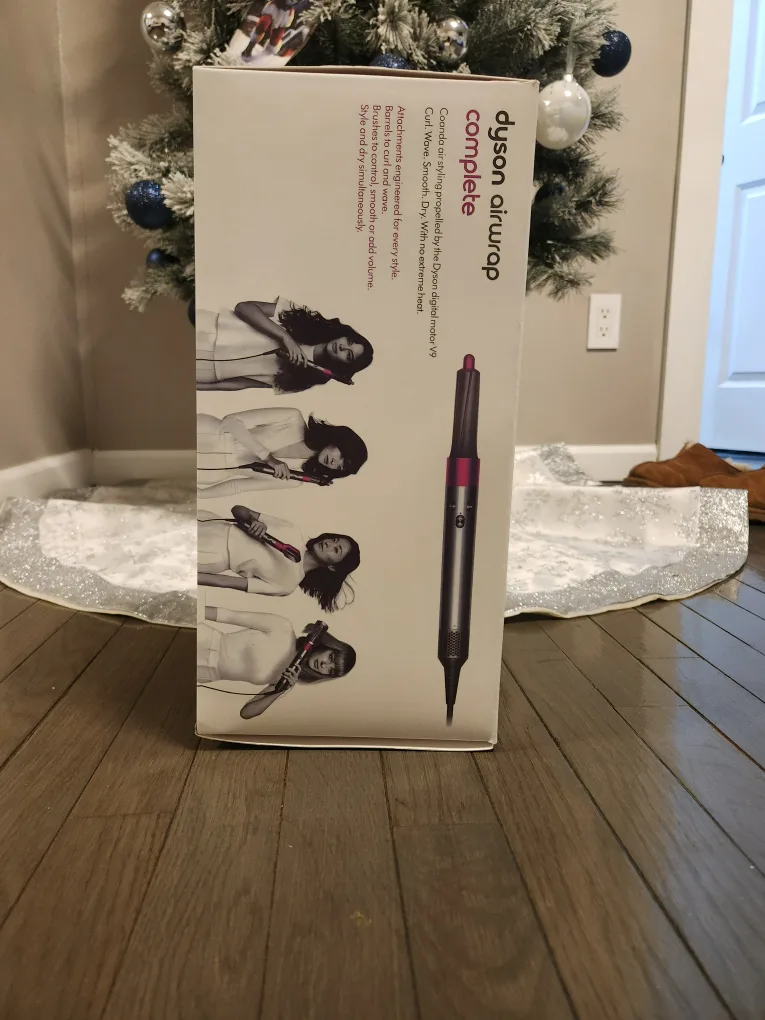 Dyson Airwrap Complete Long Hair Styler thumbnail