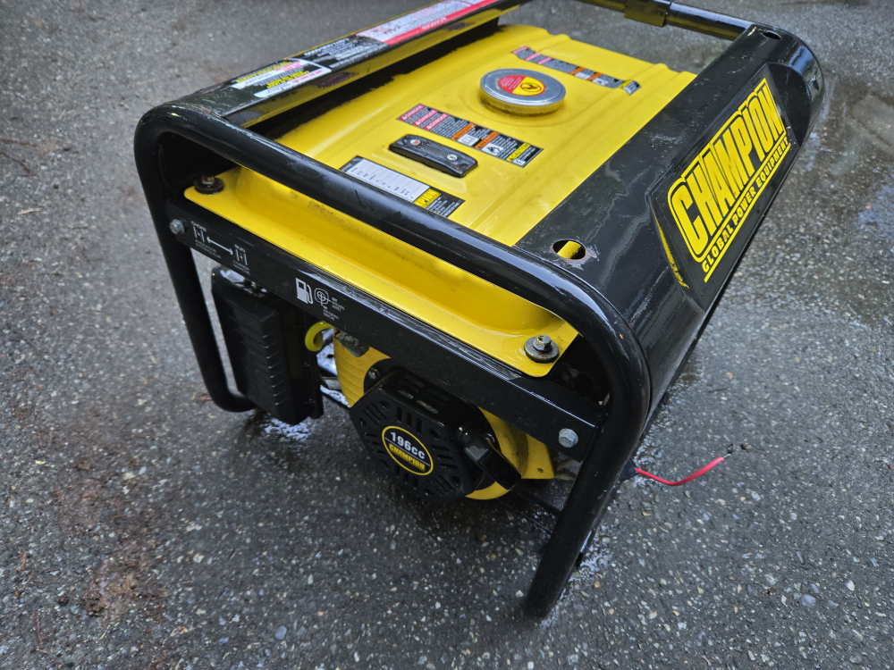 Champion 4000/3000-Watt Portable Generator - photo 2