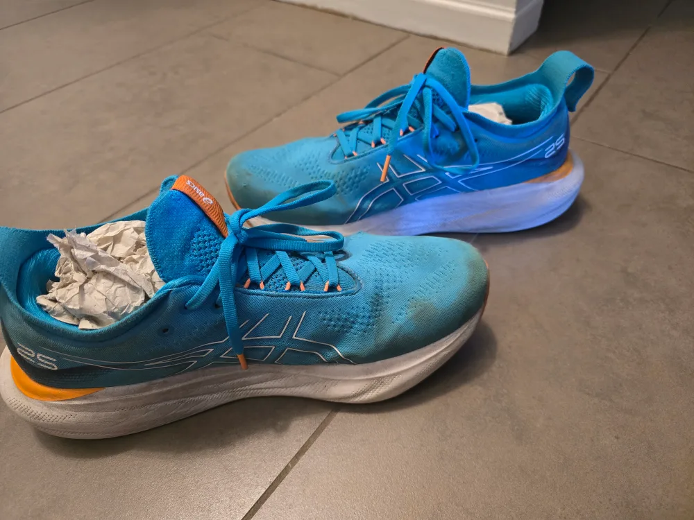 ASICS GEL-Nimbus 25 Running Shoes - Size US Men's 10.5 image indicator(2)