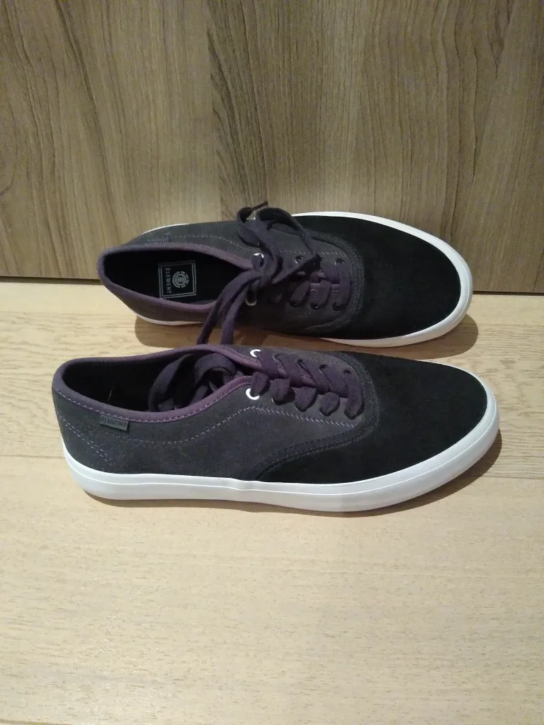 Like New! Men's Element Skate Shoes - Size 7 image indicator(2)