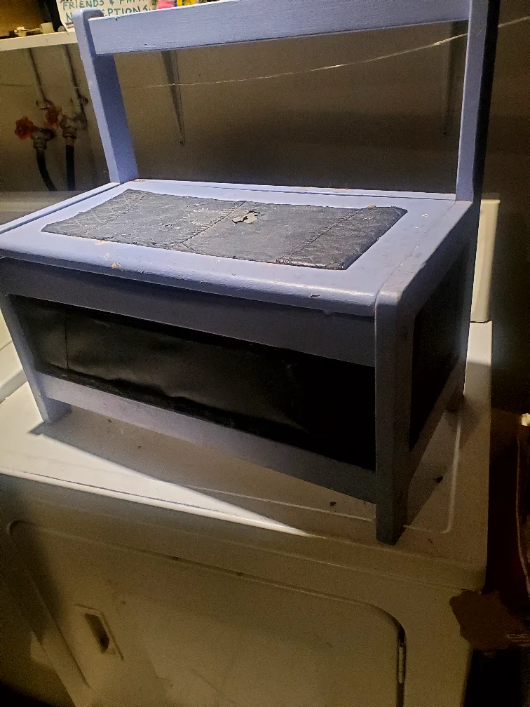 Vintage Child's Wooden Storage Bench image indicator(2)