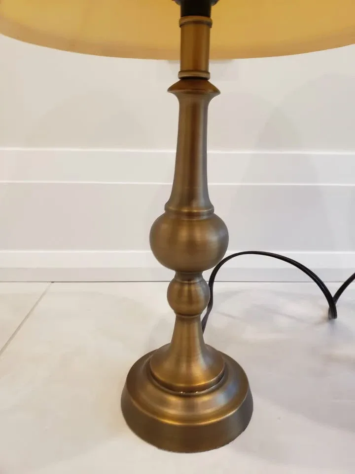 2 table lamps image indicator(3)