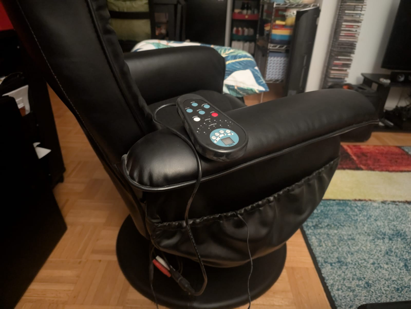 Massaging Recliner & Ottoman - photo 3