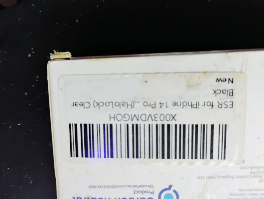 ESR iPhone 14 Pro Case with HaloLock Kickstand image indicator(2)