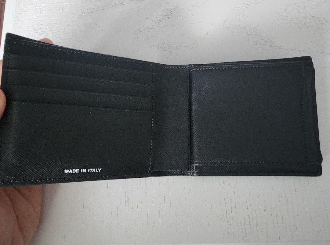 Marni Leather Bi-Fold Wallet - photo 3