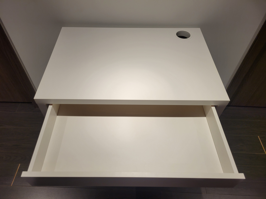 White IKEA Micke Desk - photo 3