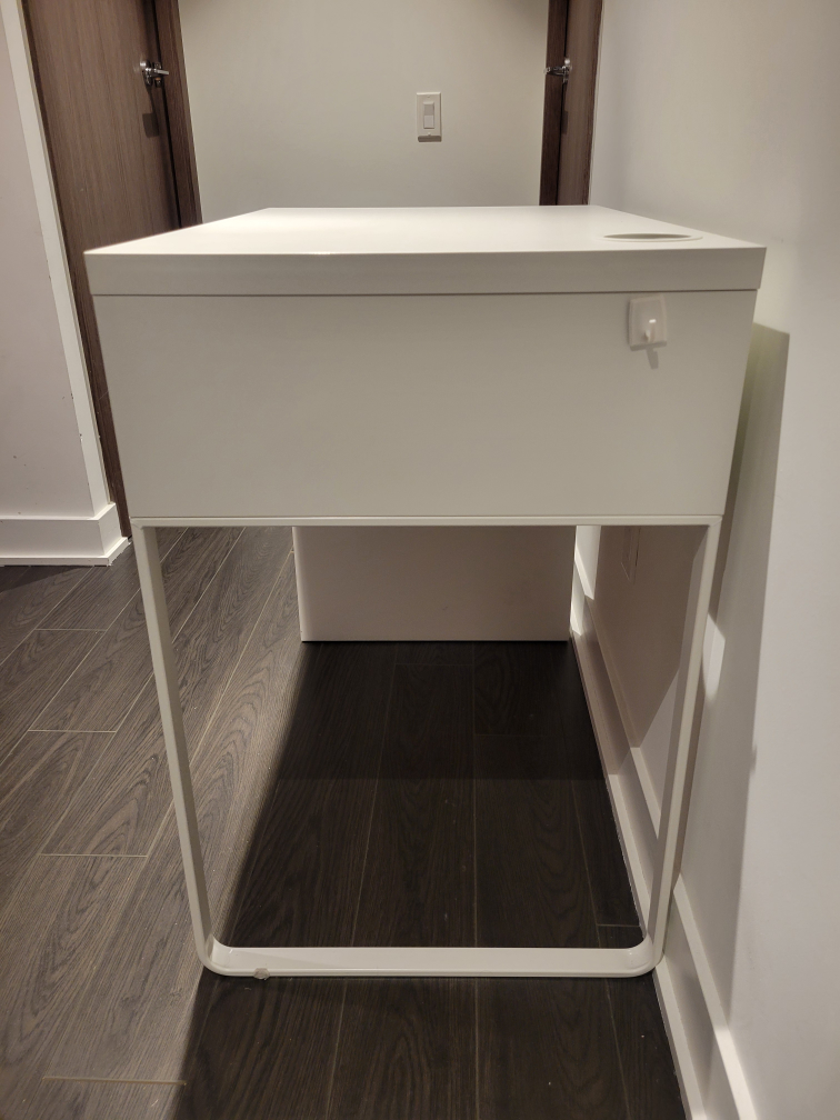 White IKEA Micke Desk - photo 4