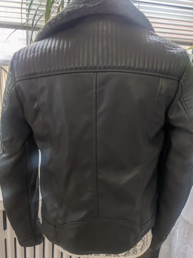 Vero Moda Olive Green Faux Leather Jacket - Size S image indicator(5)