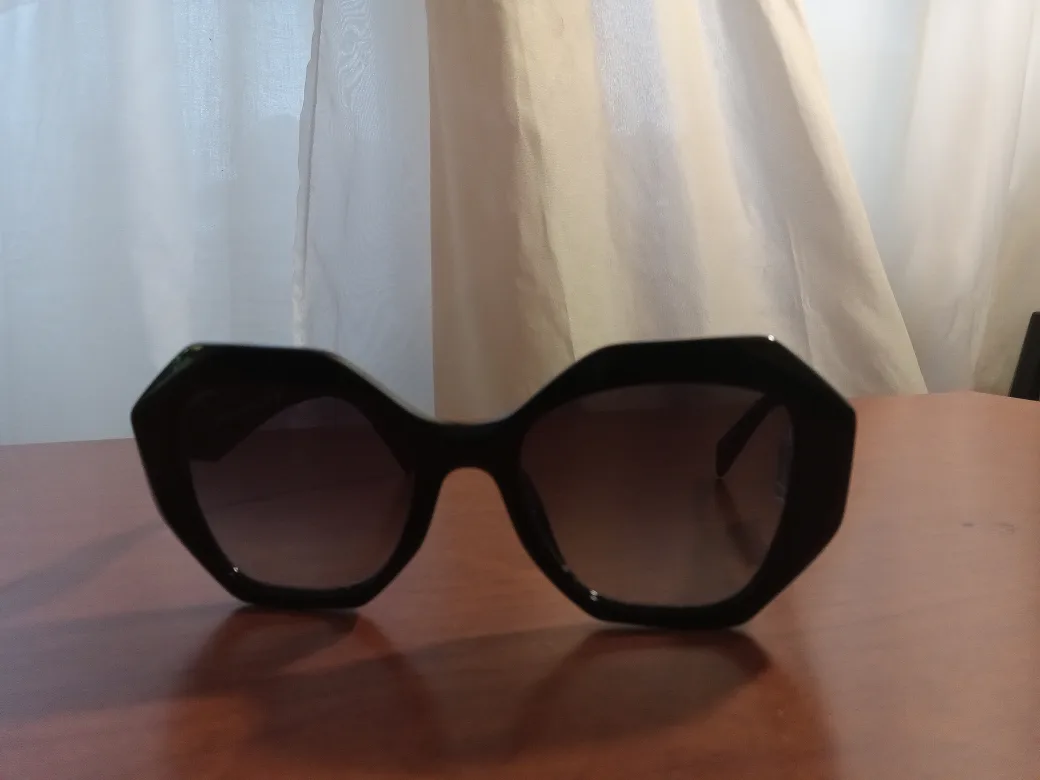 Prada Sunglasses image indicator(4)