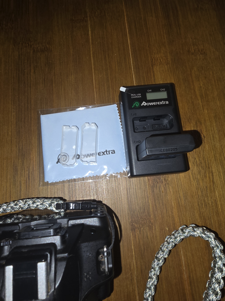 Nikon D3200 + Accessories - photo 4