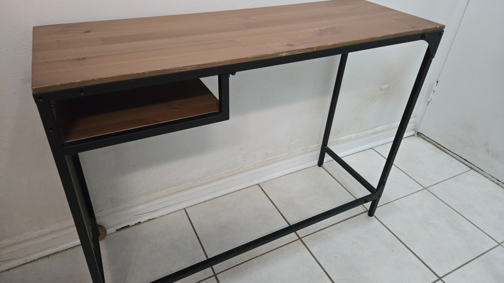 Ikea desk - photo 3