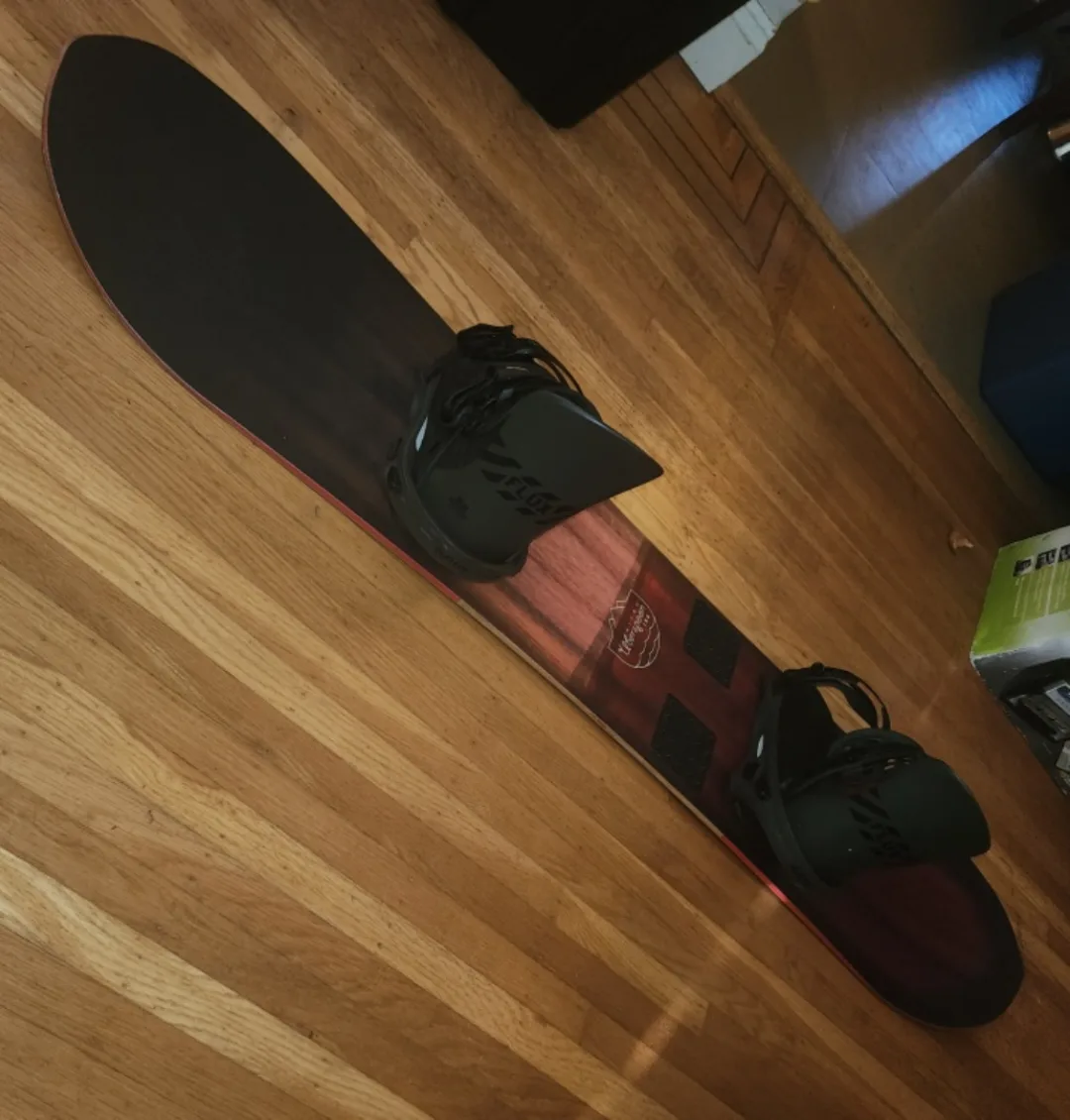 Uberspoon 156 Snowboard with Flux Bindings image indicator(2)