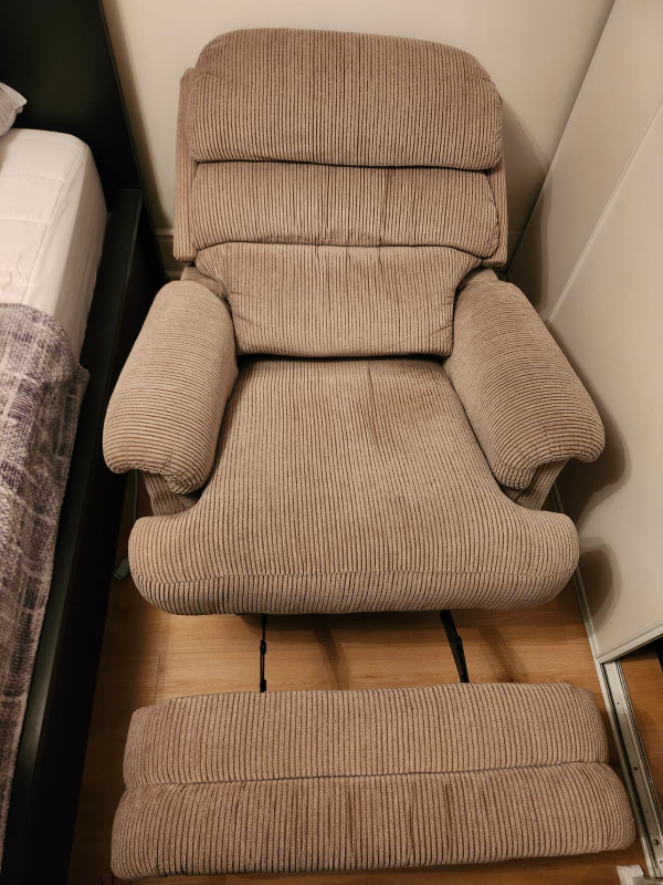 Recliner & Rocking Chair with Footrest