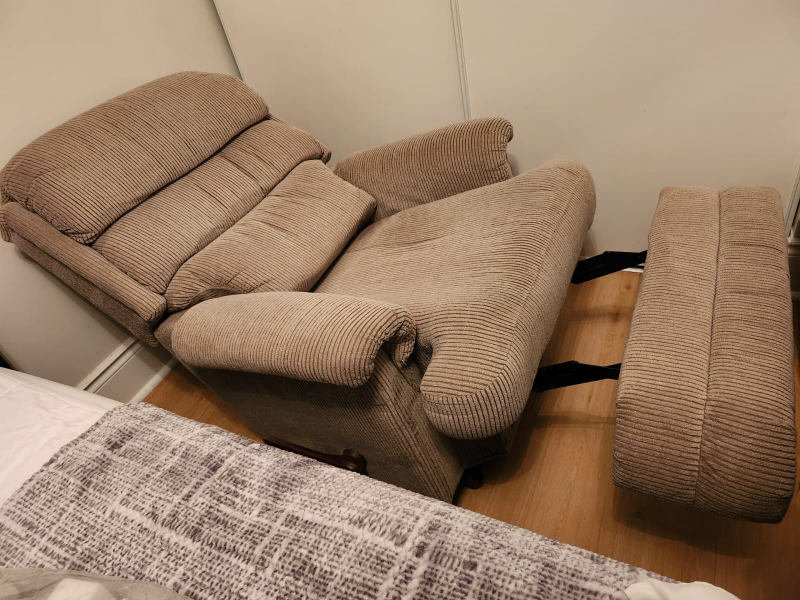 Recliner & Rocking Chair with Footrest - photo 3